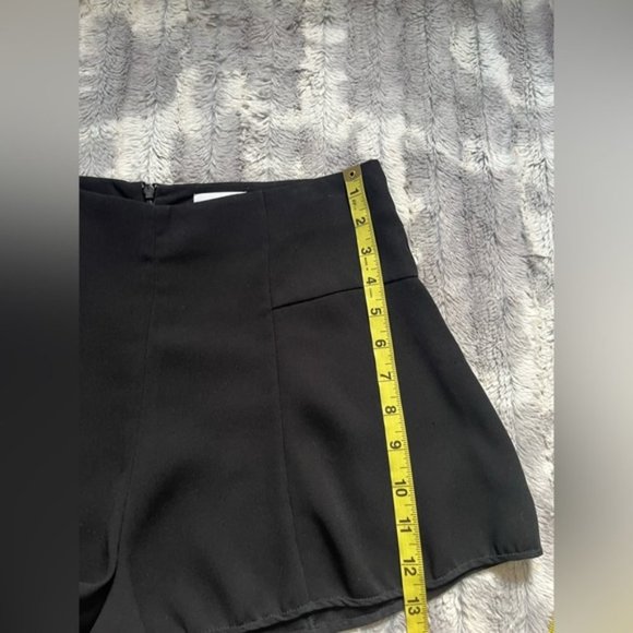 Aritzia Wilfred Larvotto Shorts Black Size 6 - Picture 7 of 10